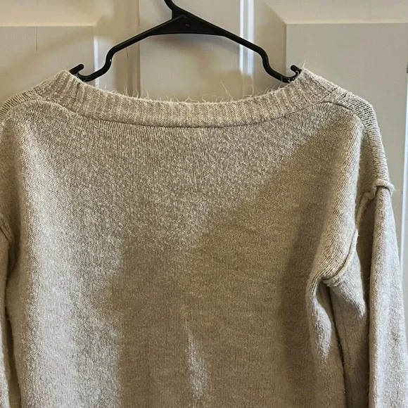 Woman’s Size 0-2 TopShop Cardigan - Picture 5 of 8